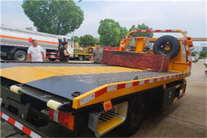 谢家集附近拖车电话号码服务